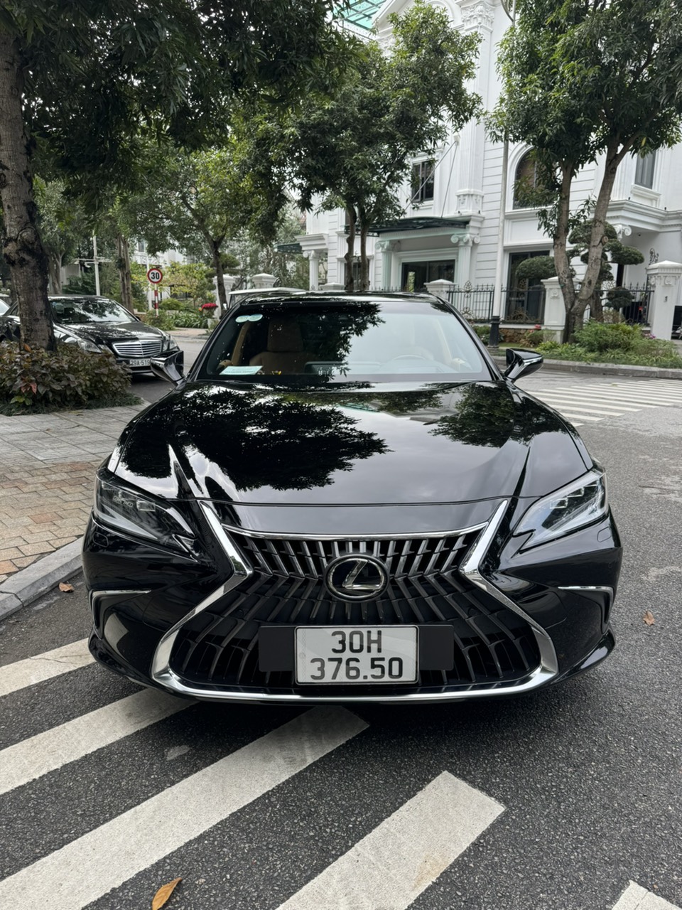 Cần bán Lexus ES 250 năm 2021, màu đen, nhập khẩu