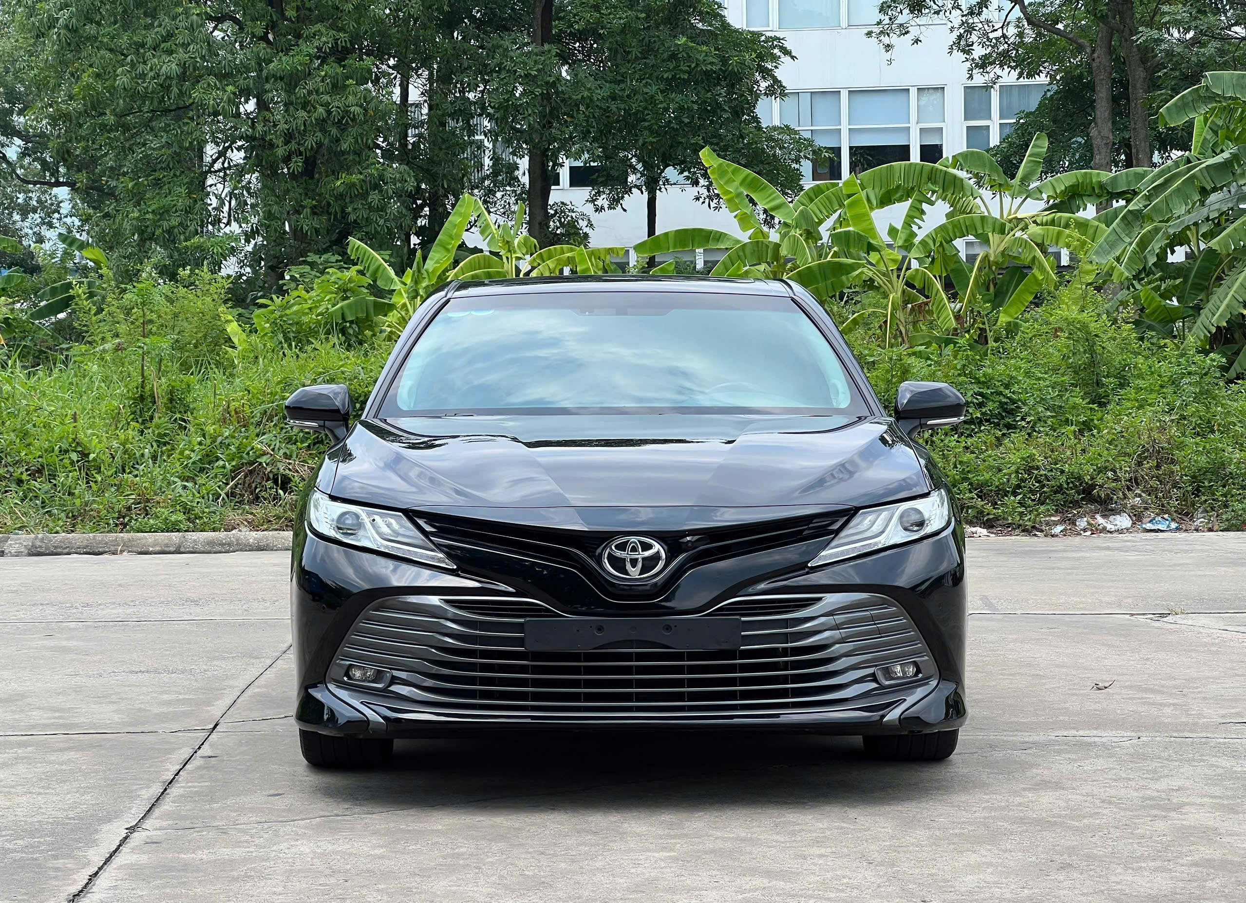 Bán Toyota Camry 2.5Q sản xuất 2019, màu đen, nhập khẩu Thái