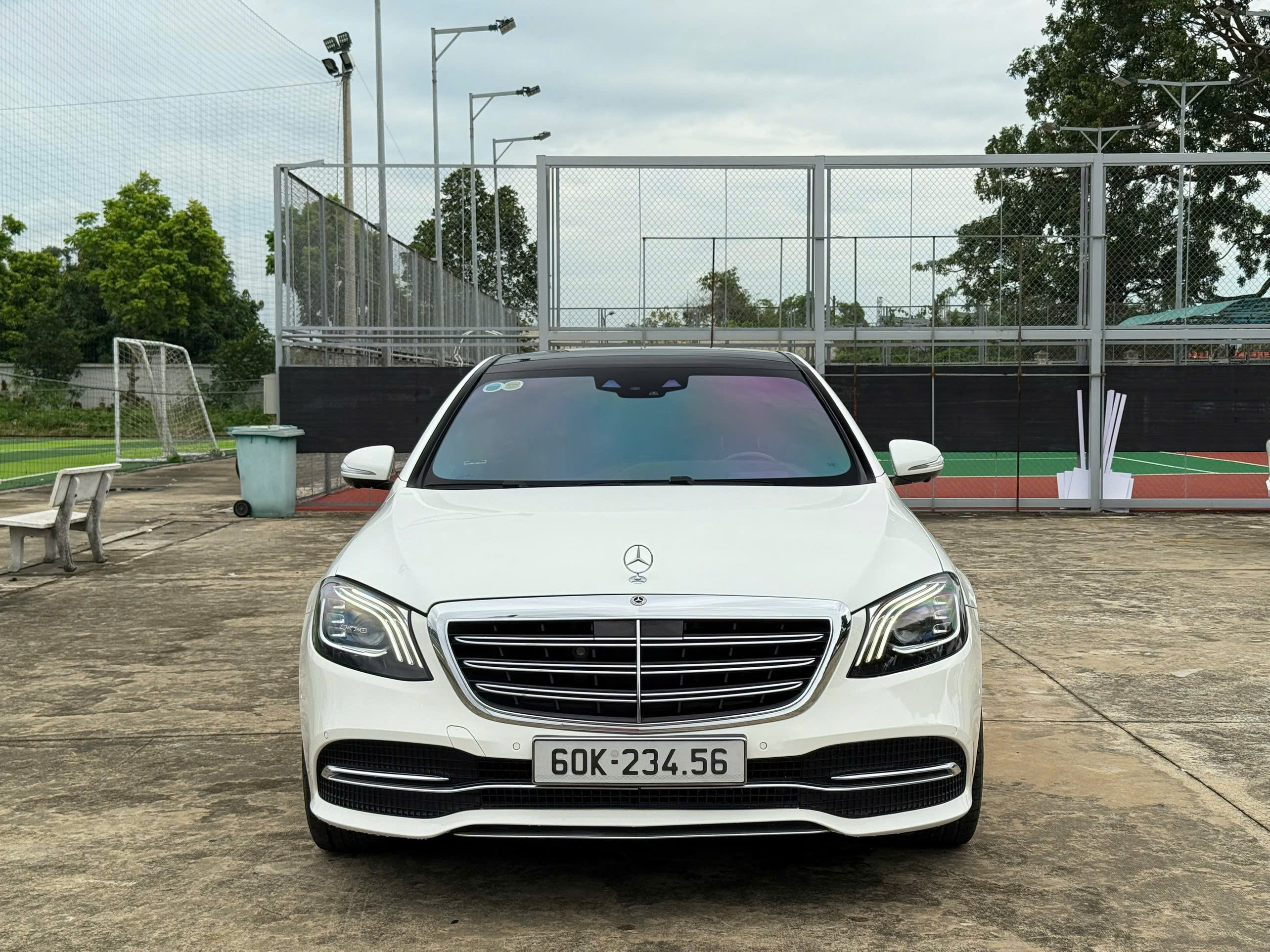 Bán ô tô Mercedes-Benz S class Luxury sản xuất 2017