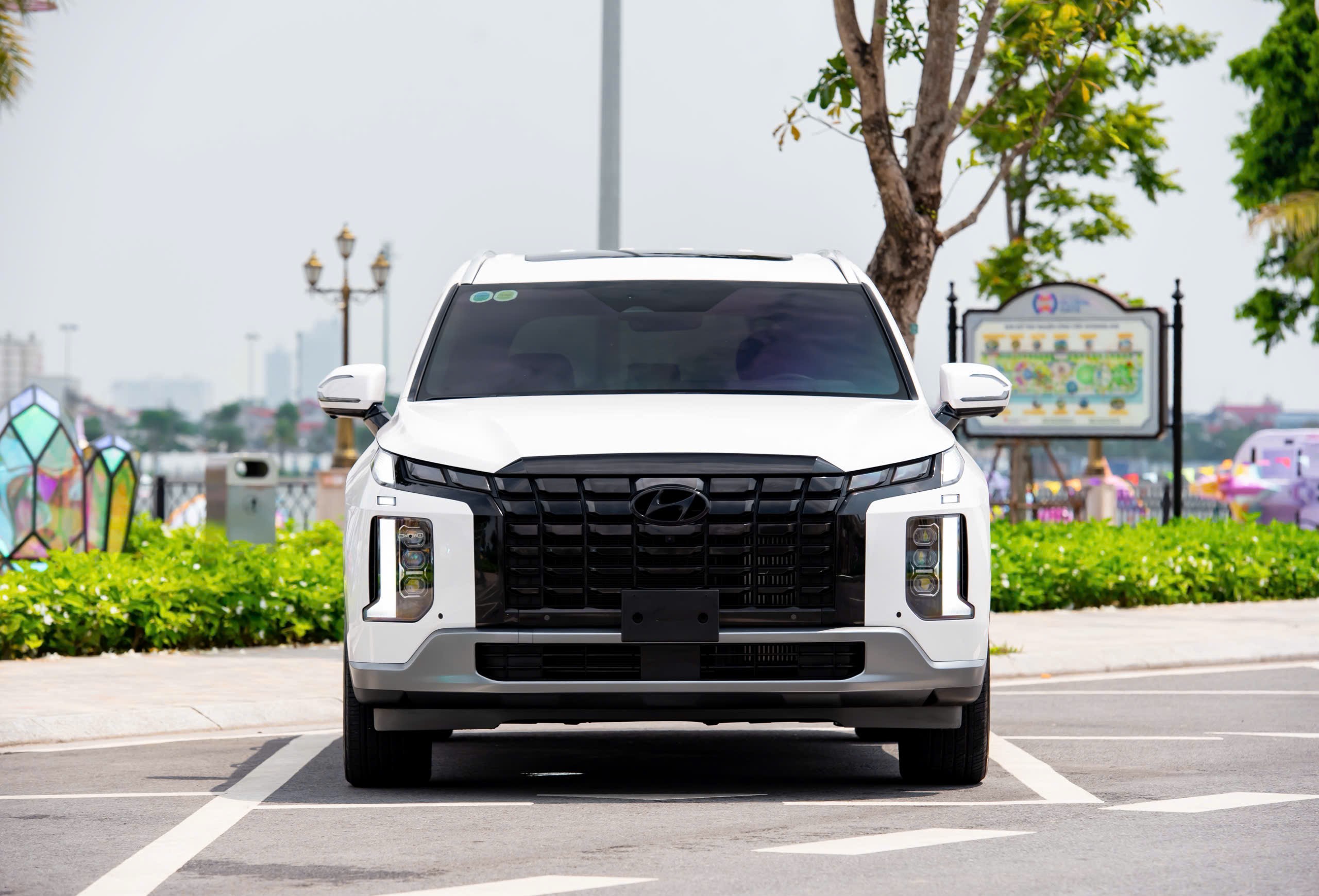 Bán ô tô Hyundai Palisade Prestige năm 2024, màu trắng
