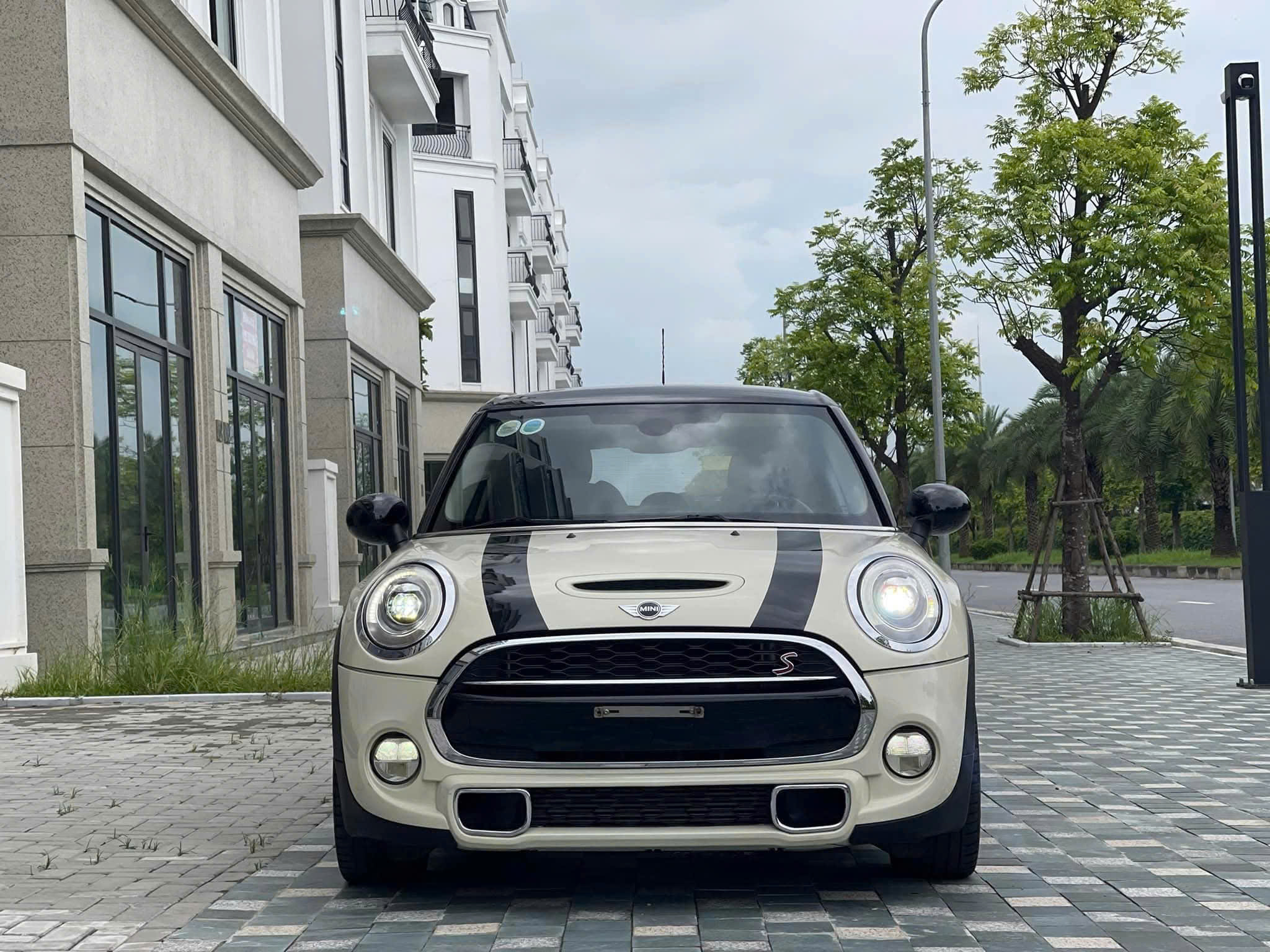 Bán Mini Cooper S năm 2016, màu kem (be), xe nhập, 699 triệu