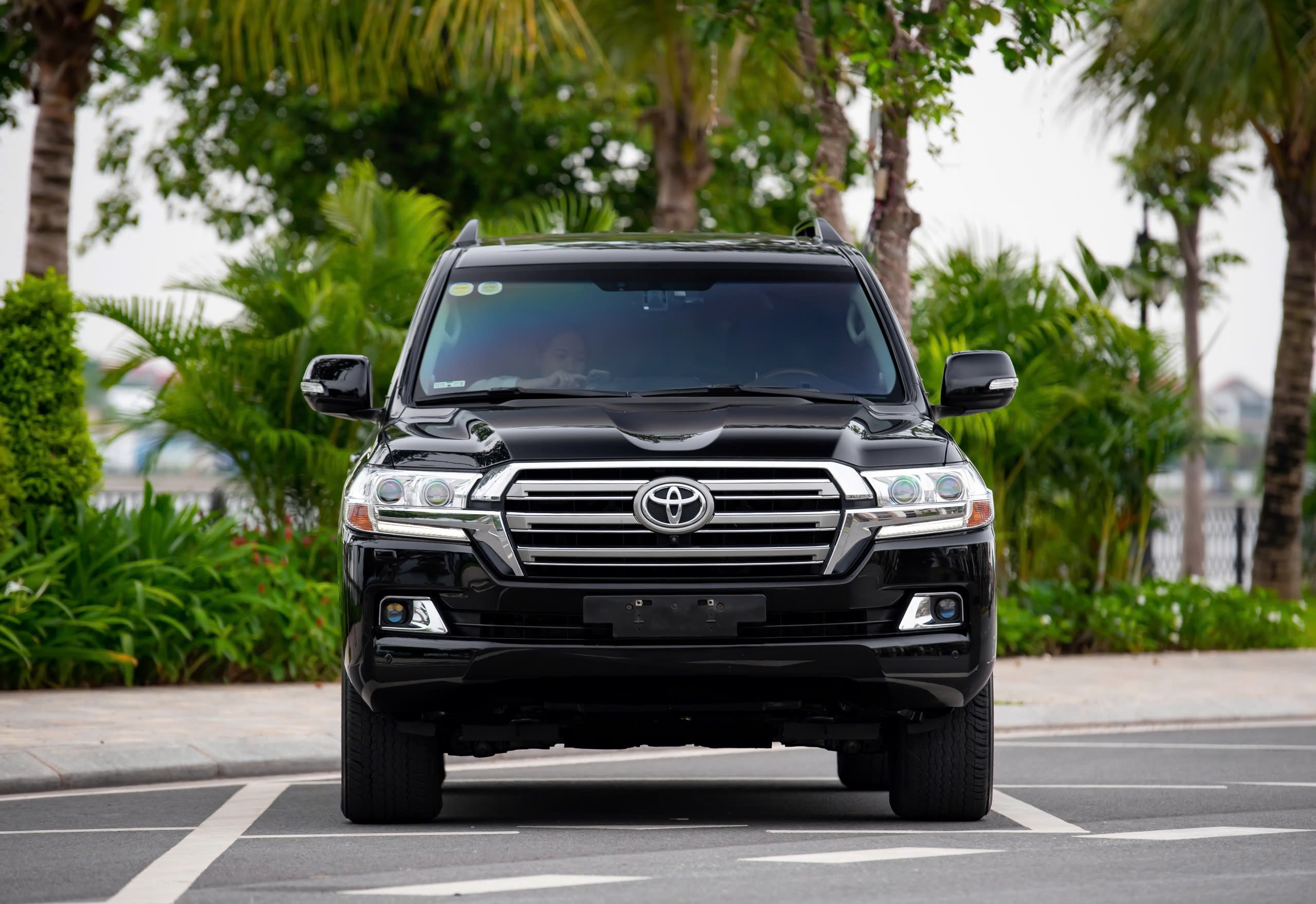 Toyota Landcruiser LC200