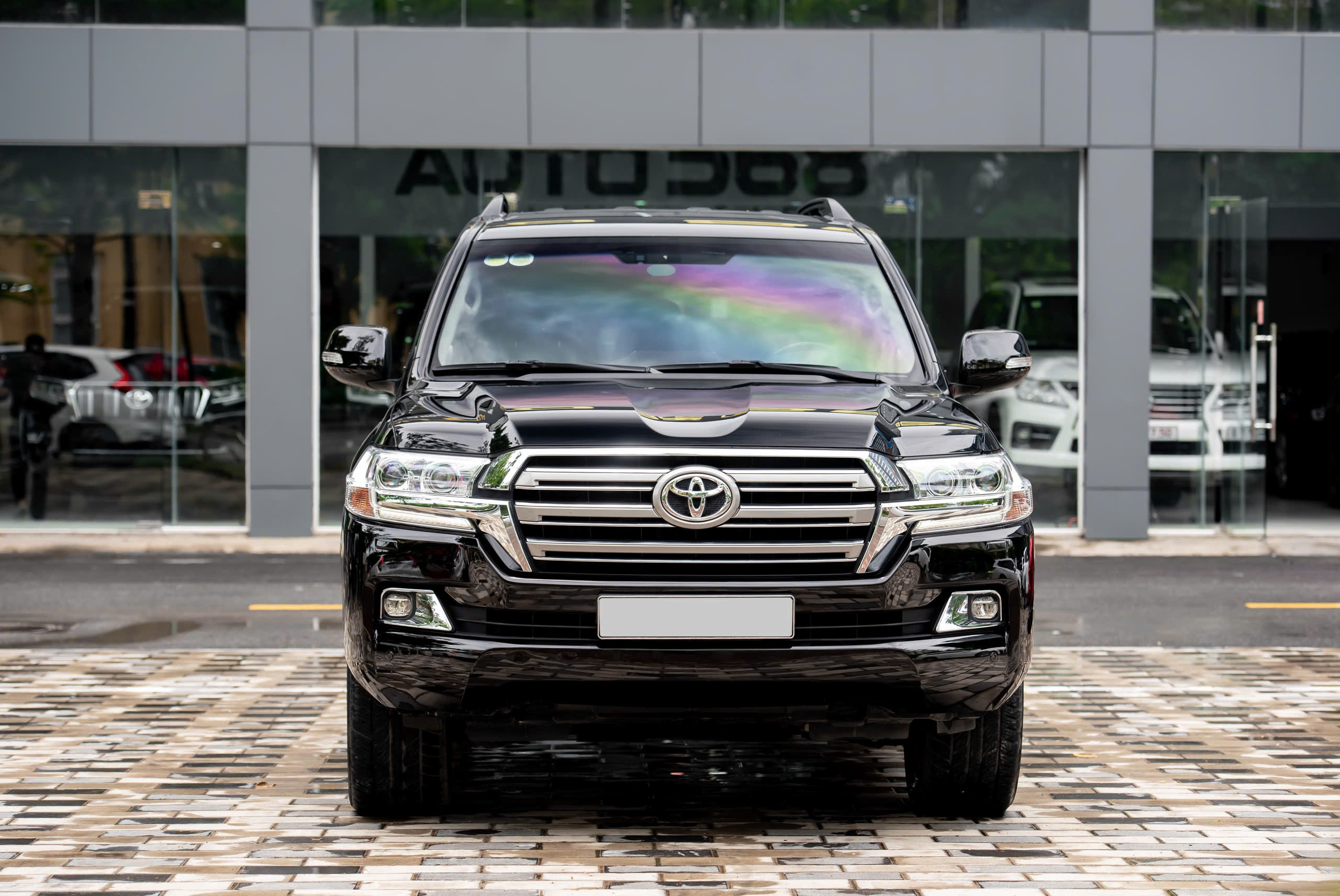 Bán ô tô Toyota Land Cruiser VX năm sản xuất 2019, màu đen, nhập khẩu giá cạnh tranh